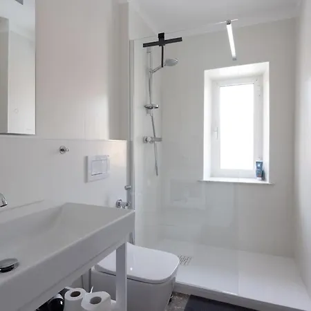 Fancy Bright With And Mountain View On An Ancient Staircase 5 Mins To The Station With 2 Balcony With Amazing View Специя