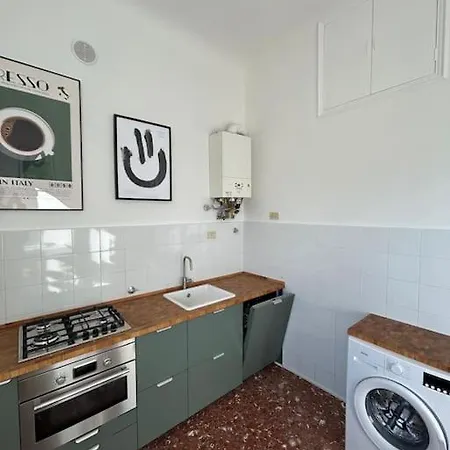 Fancy Bright With And Mountain View On An Ancient Staircase 5 Mins To The Station With 2 Balcony With Amazing View Специя