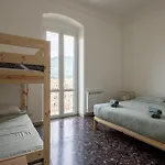 아파트 Fancy Bright With And Mountain View On An Ancient Staircase 5 Mins To The Station With 2 Balconies With Amazing View