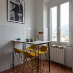 Fancy Bright With And Mountain View On An Ancient Staircase 5 Mins To The Station With 2 Balconies With Amazing View