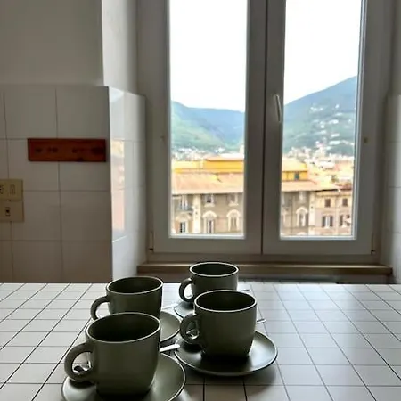 Fancy Bright With And Mountain View On An Ancient Staircase 5 Mins To The Station With 2 Balcony With Amazing View