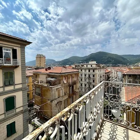 Fancy Bright With And Mountain View On An Ancient Staircase 5 Mins To The Station With 2 Balconies With Amazing View * Специя