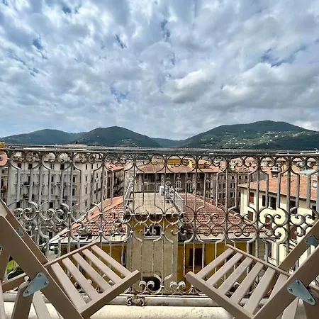 Fancy Bright With And Mountain View On An Ancient Staircase 5 Mins To The Station With 2 Balcony With Amazing View Apartment La Spezia