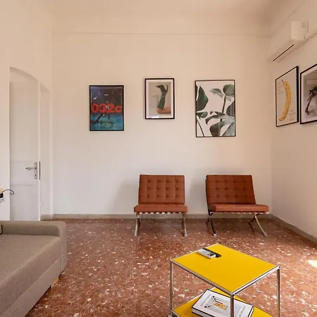 Fancy Bright With And Mountain View On An Ancient Staircase 5 Mins To The Station With 2 Balconies With Amazing View * Специя