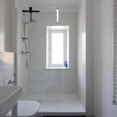 Apartment Fancy Bright With And Mountain View On An Ancient Staircase 5 Mins To The Station With 2 Balcony With Amazing View