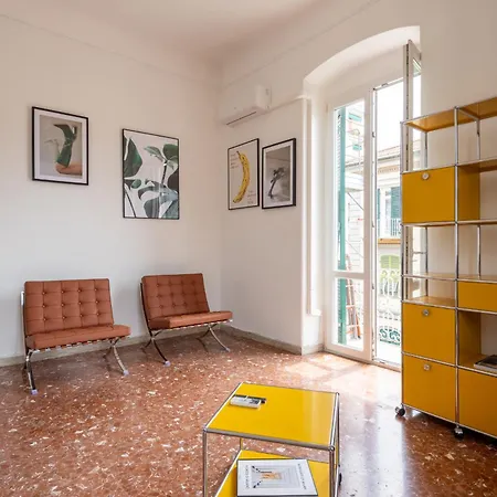 Appartamento Fancy Bright With And Mountain View On An Ancient Staircase 5 Mins To The Station With 2 Balconies With Amazing View