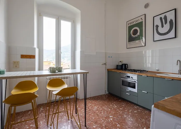 Fancy Bright With And Mountain View On An Ancient Staircase 5 Mins To The Station With 2 Balconies With Amazing View * ラ・スペツィア