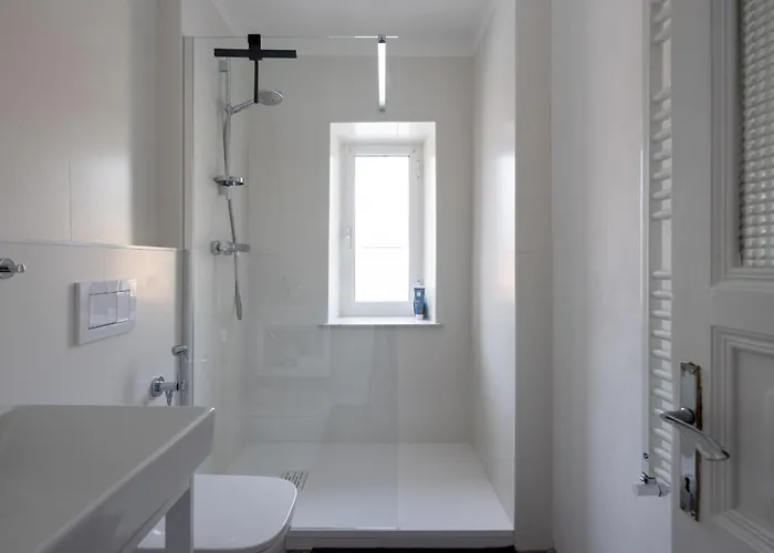 アパート Fancy Bright With And Mountain View On An Ancient Staircase 5 Mins To The Station With 2 Balconies With Amazing View