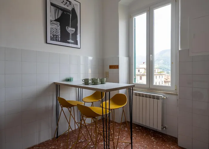 Fancy Bright With And Mountain View On An Ancient Staircase 5 Mins To The Station With 2 Balconies With Amazing View
